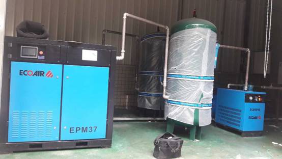 �������׃�l�ݗU�Չ��C